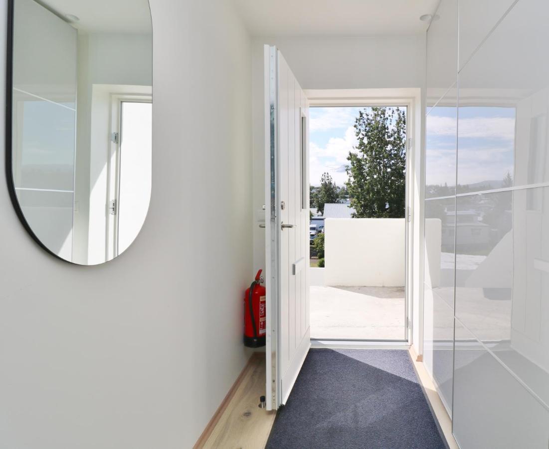 G7 Akureyri Central Apartments Экстерьер фото